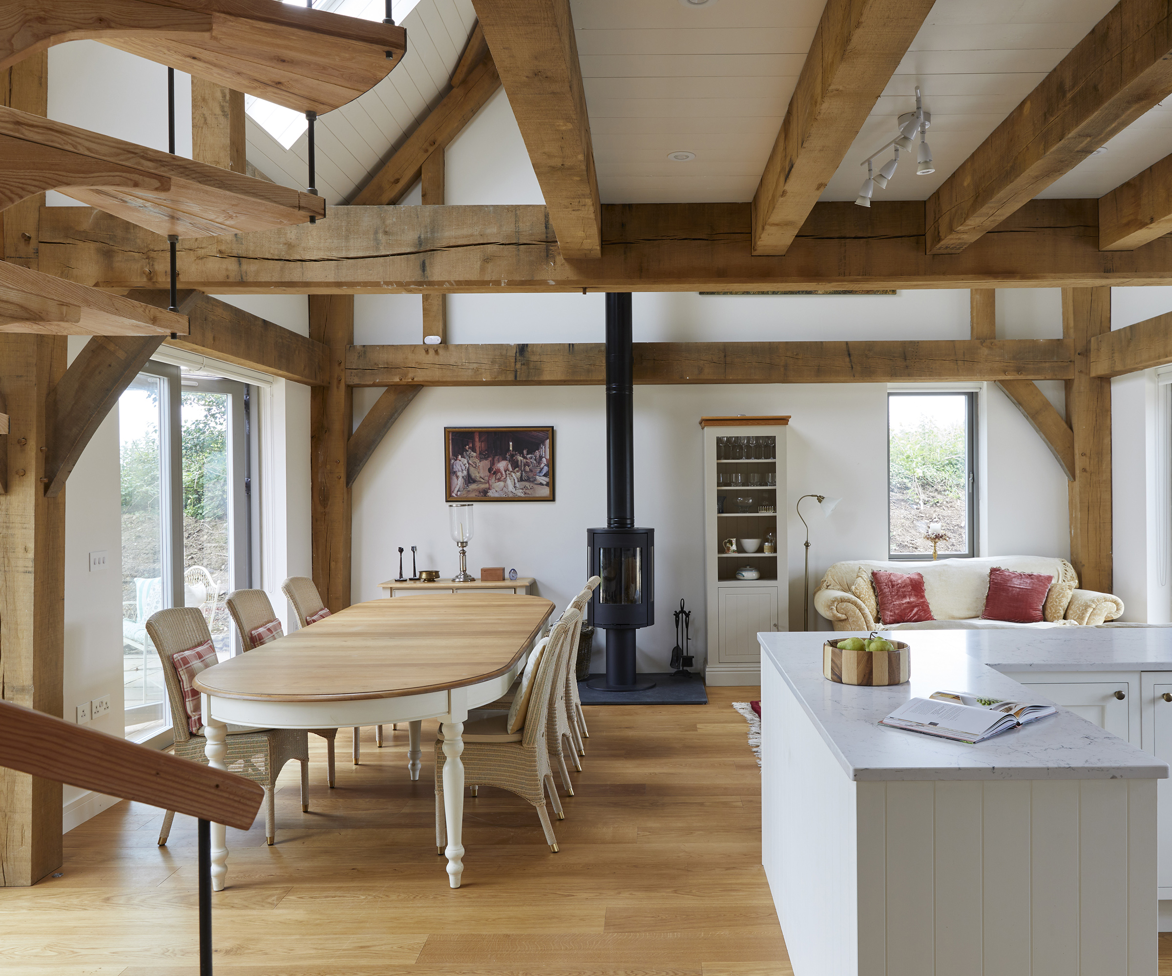 Oak framed cottage with open plan dining room, living room and kitchen